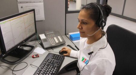 911 dispatcher